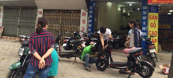 Thu nhập từ khách quen và giới thiệu