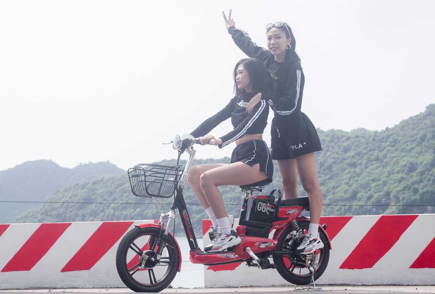 Xe điện chết máy giữa đường ở TP.HCM: Nên xử lý thế nào để an toàn và đỡ rắc rối?