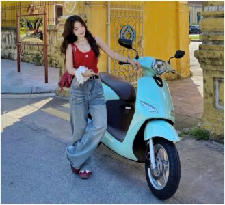 Pin xe máy điện dung lượng lớn có làm xe nặng và hao điện hơn không?