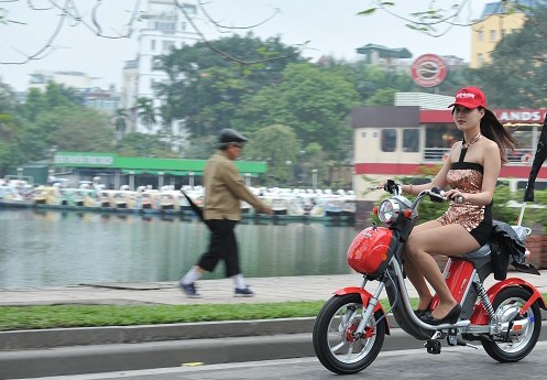 Khi nào bắt buộc nên gọi cứu hộ xe điện