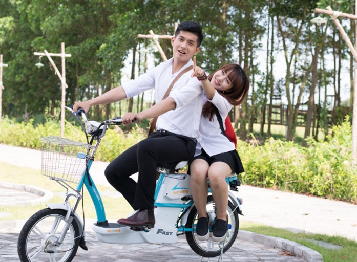 Mẫu xe đạp điện hiện đại, vận hành êm ái, tiết kiệm chi phí sử dụng