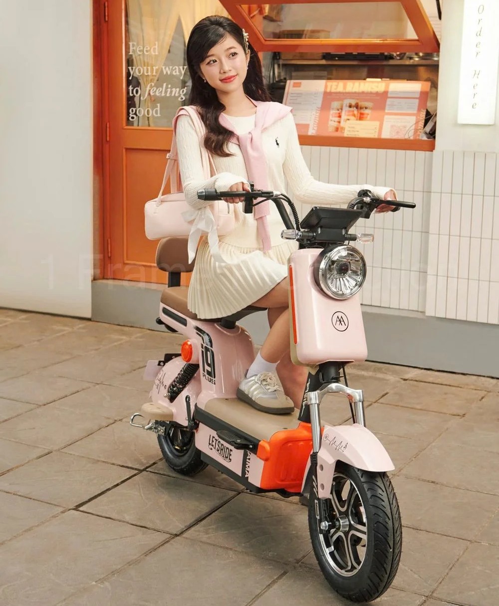 Xe đạp điện bánh lớn, bám đường tốt, di chuyển êm trên nhiều địa hình