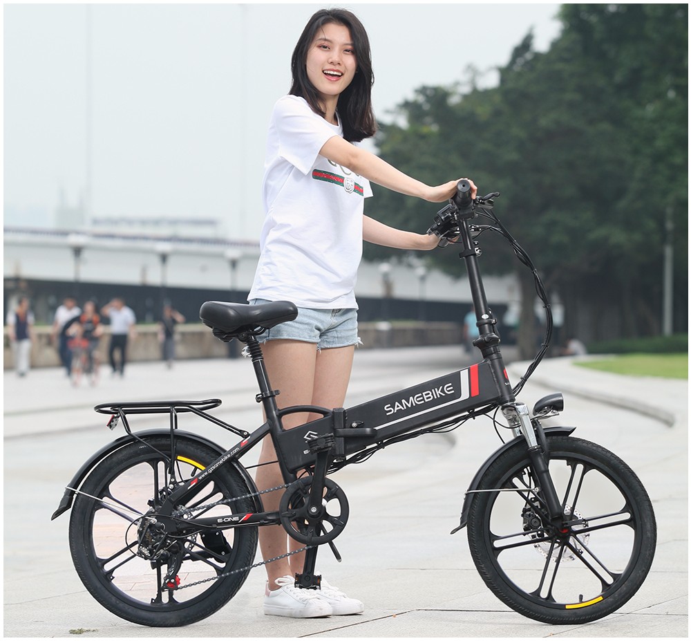 Xe điện thiết kế hiện đại, kiểu dáng gọn gàng phù hợp di chuyển đô thị