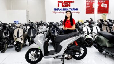 Mẫu xe máy Vision 50cc thời trang phù hợp với học sinh, sinh viên và người mới học lái xe máy